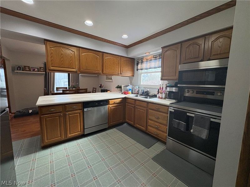 492 Franklin Avenue, Cuyahoga Falls, OH 44221 Photo 6