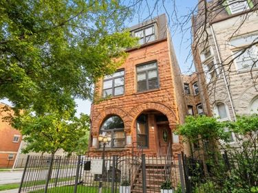 2901 W Washington Boulevard, Unit 2, Chicago, IL 60612