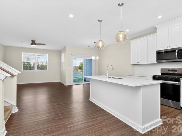 9521 Munsing Drive , Charlotte, NC 28269