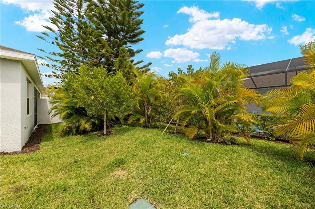 9077 Leatherwood Loop, Lehigh Acres, FL 33936 Photo