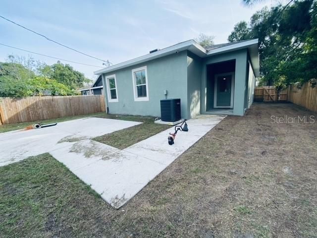 1325 James Avenue S, Saint Petersburg, FL 33705 Photo