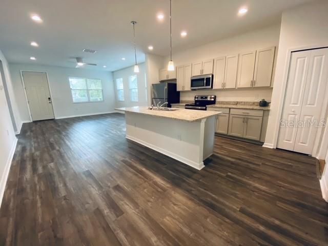 1325 James Avenue S, Saint Petersburg, FL 33705 Photo