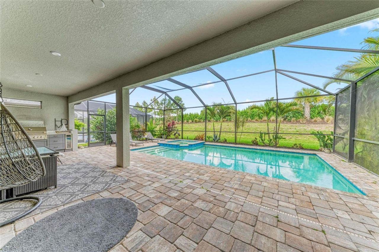 16528 Paynes Mill Drive , Bradenton, FL 34211 Photo