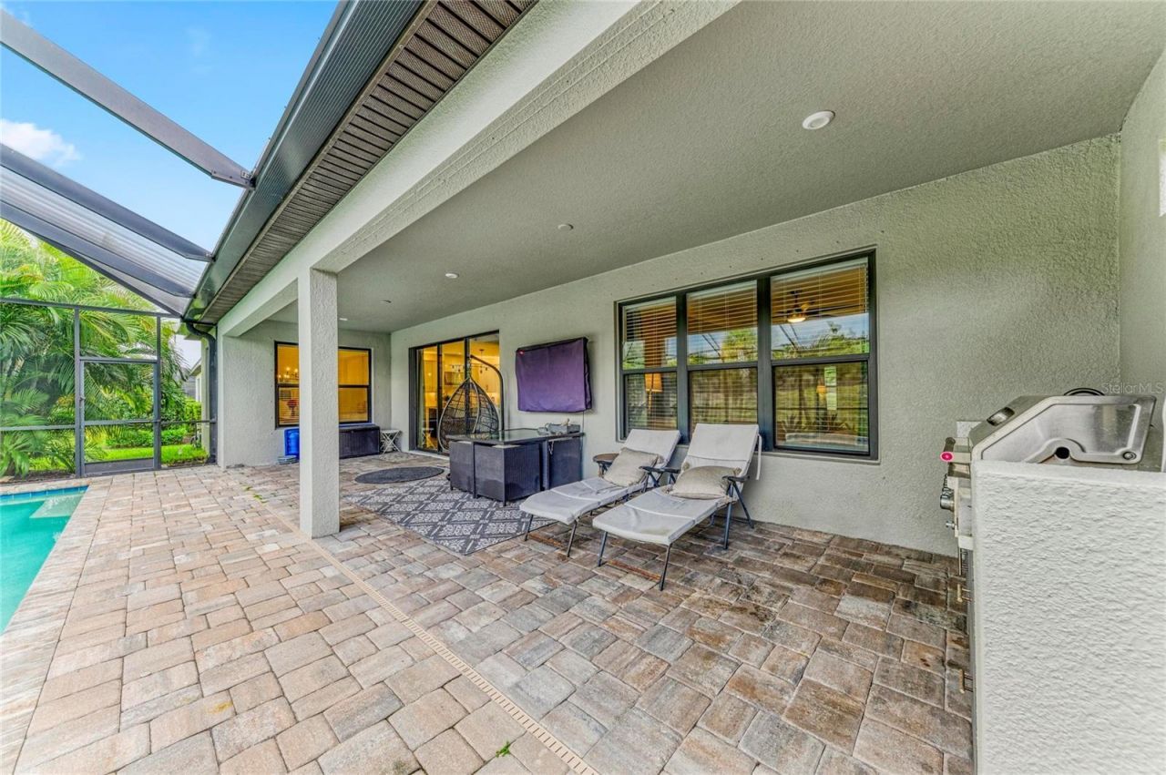 16528 Paynes Mill Drive , Bradenton, FL 34211 Photo