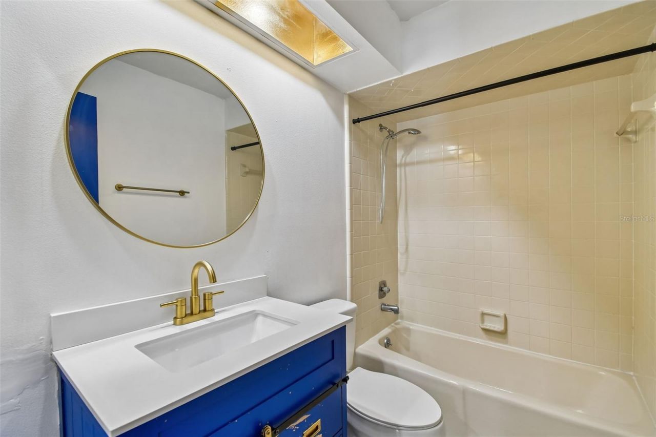 13635 Berkshire Court, Grand Island, FL 32735 Photo