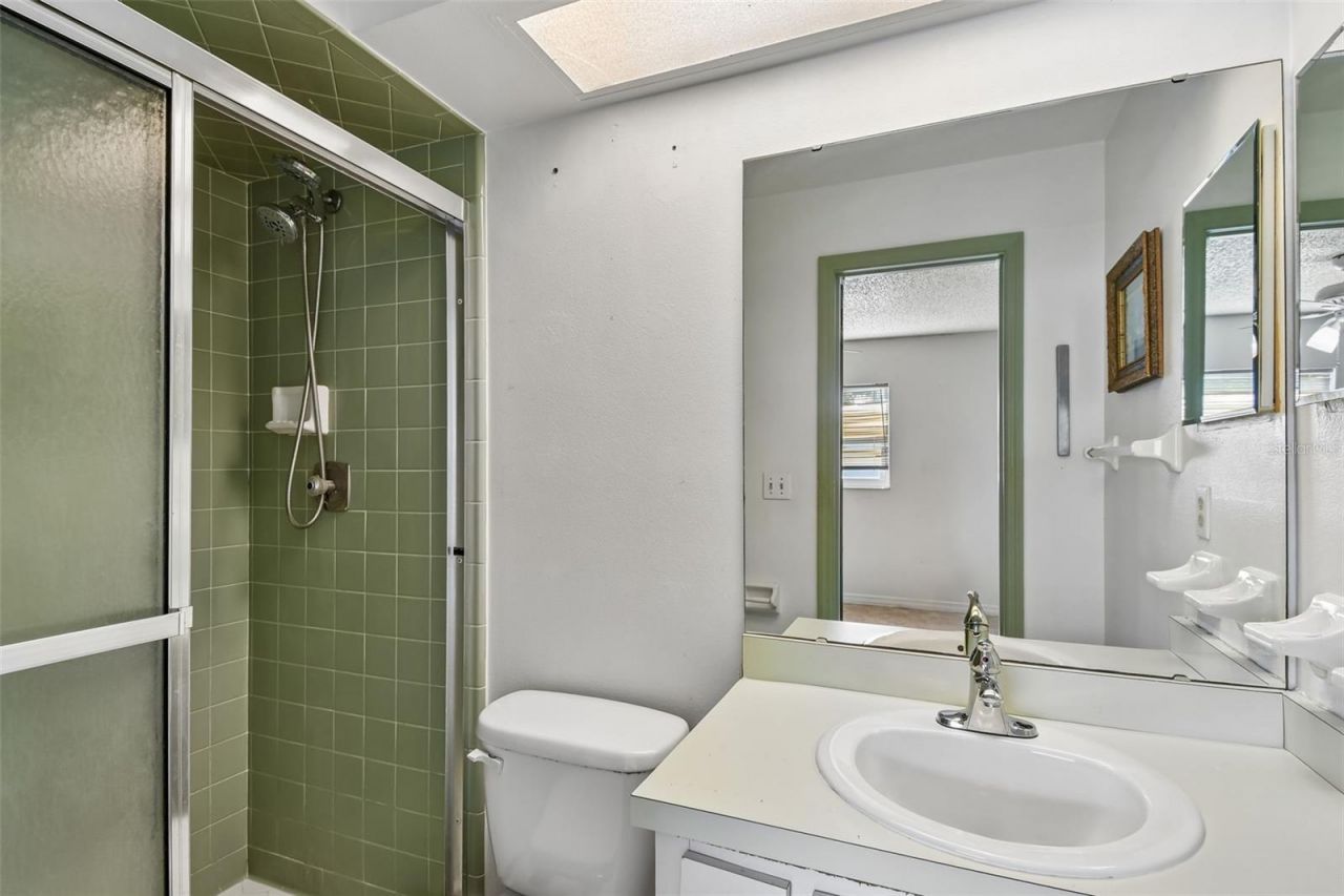 13635 Berkshire Court, Grand Island, FL 32735 Photo