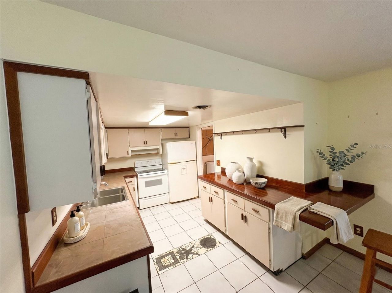 1799 Lake Circle , Fort Pierce, FL 34945 Photo