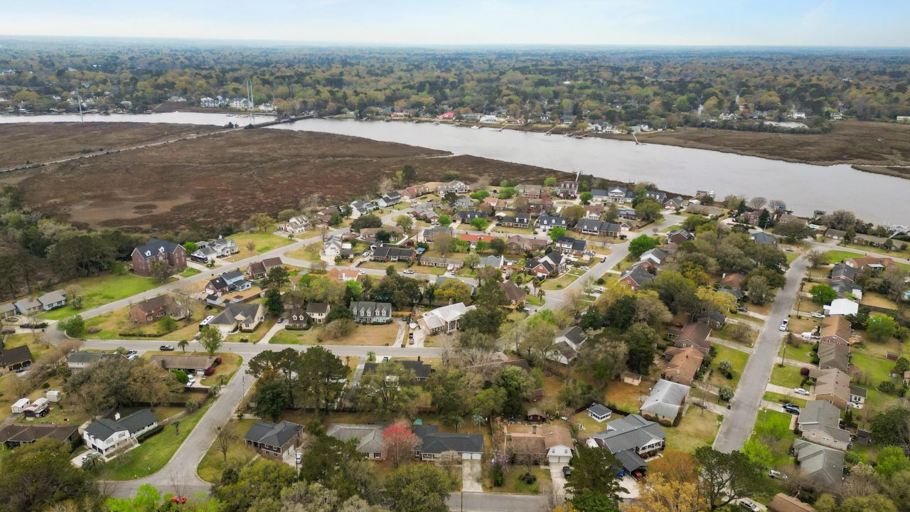 4343 Helene Drive Photo 29