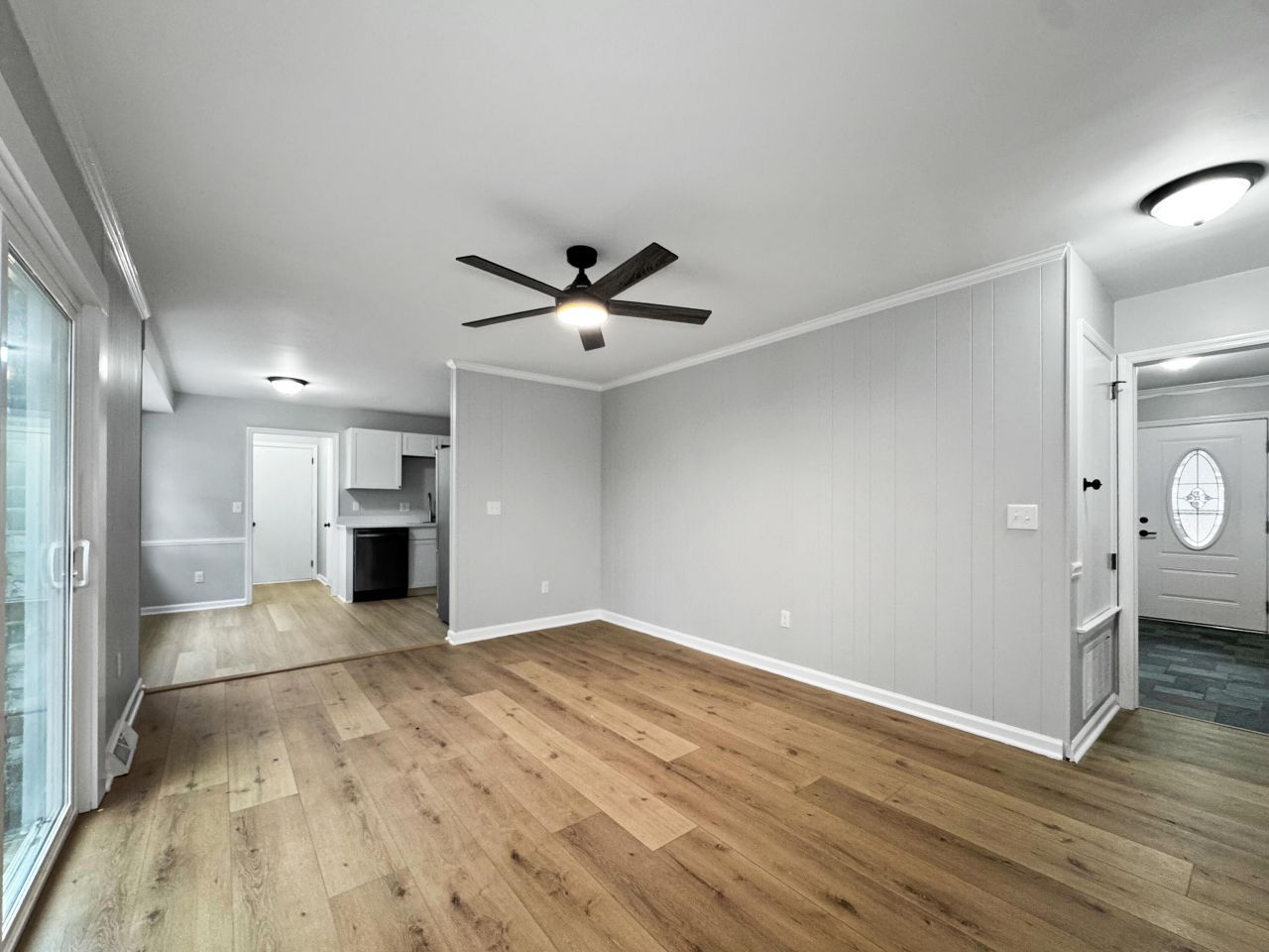 4343 Helene Drive Photo 8