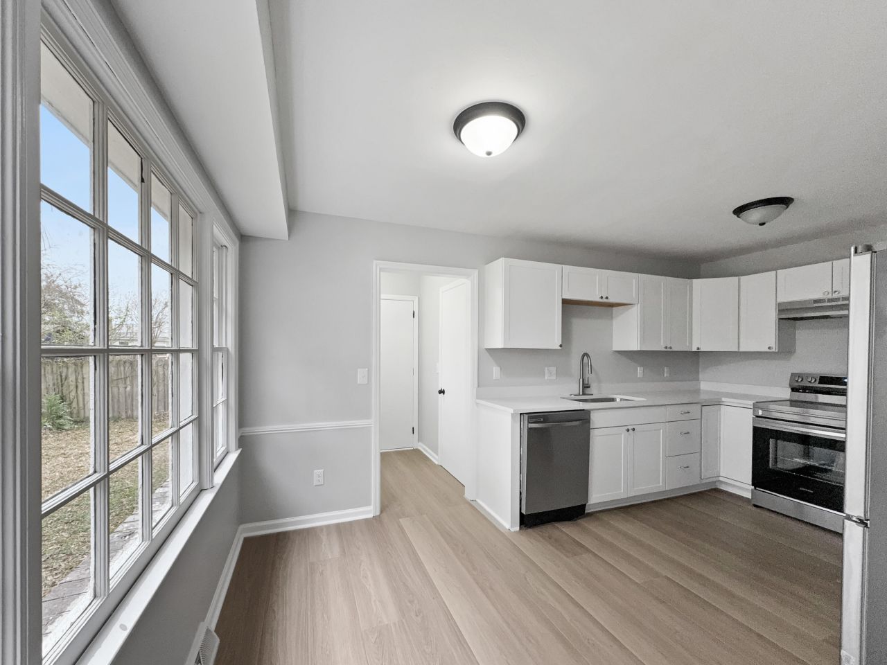 4343 Helene Drive Photo 9