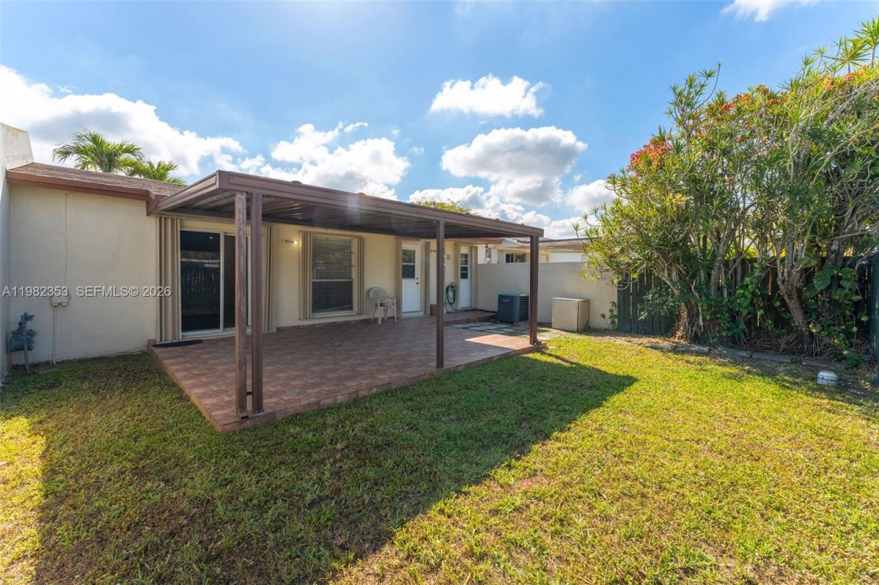 12983 SW 18th Ter , Miami, FL 33175 Photo