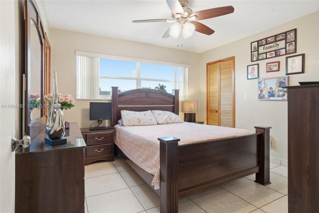 210 NW 87th Ave, Unit L206, Miami, FL 33172 Photo