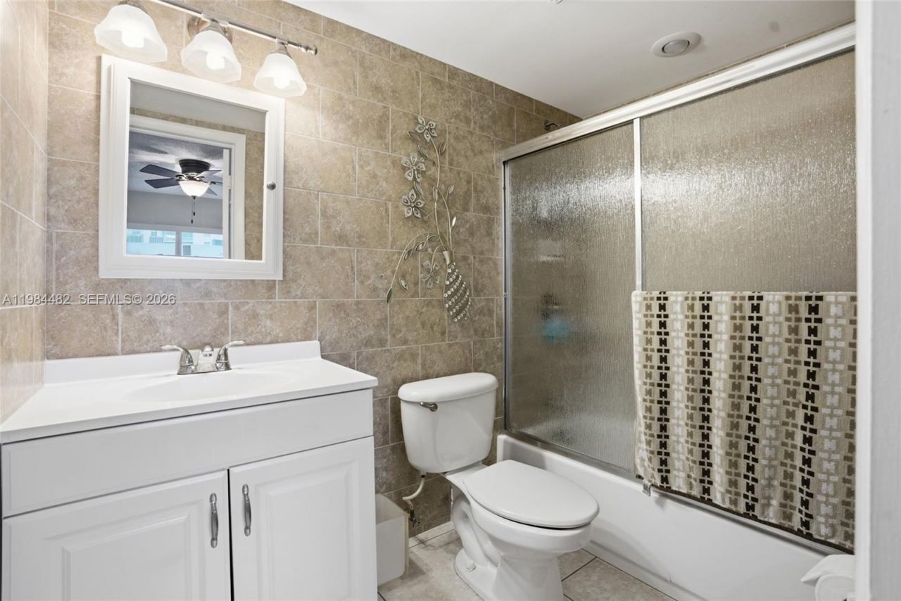 210 NW 87th Ave, Unit L206, Miami, FL 33172 Photo