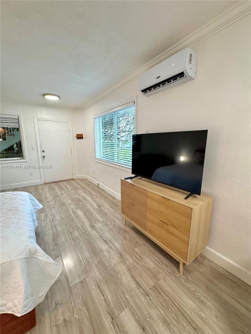 740 11th St , Unit 3A, Miami Beach, FL 33139 Photo