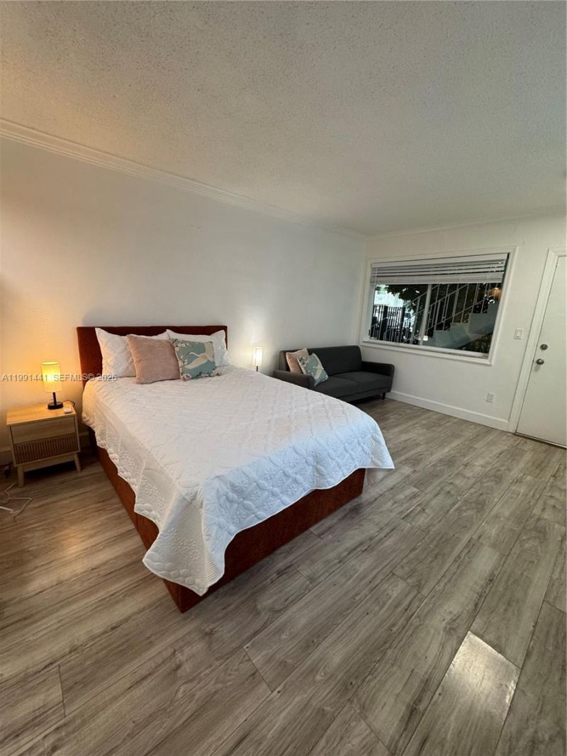 740 11th St , Unit 3A, Miami Beach, FL 33139 Photo