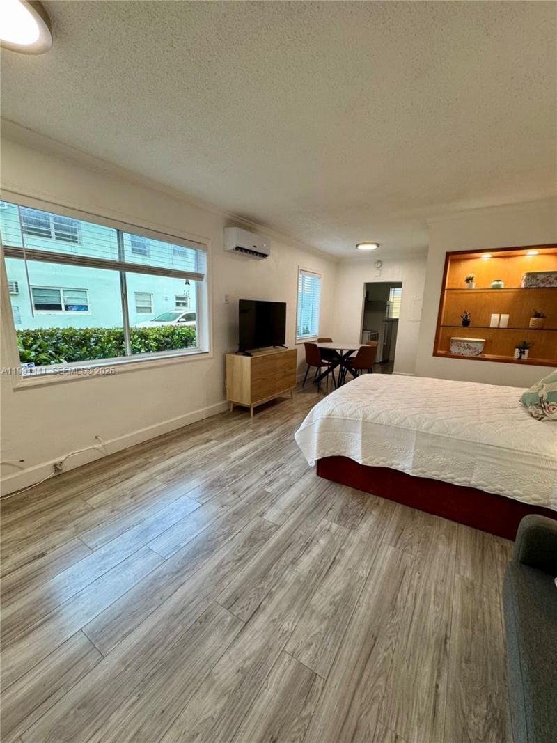 740 11th St , Unit 3A, Miami Beach, FL 33139 Photo