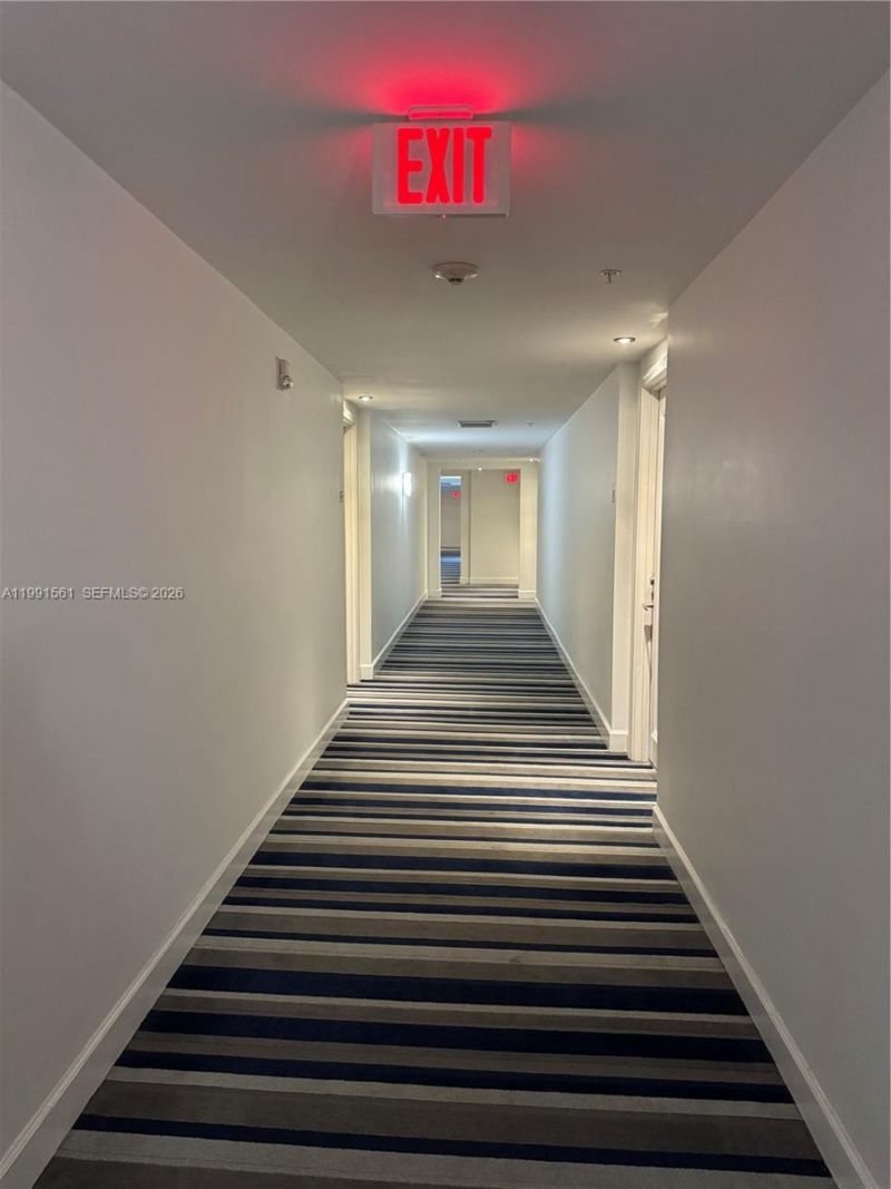 18800 NE 29th Ave , Unit 822, Aventura, FL 33180 Photo