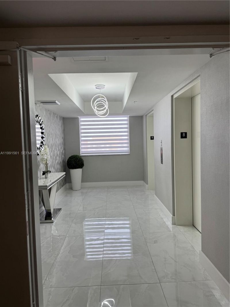 18800 NE 29th Ave , Unit 822, Aventura, FL 33180 Photo