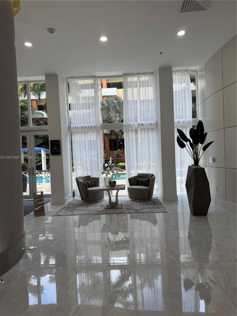 18800 NE 29th Ave , Unit 822, Aventura, FL 33180 Photo