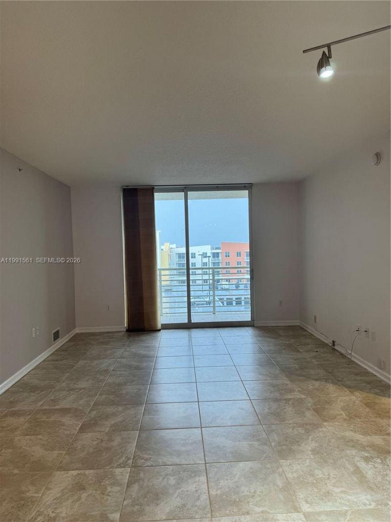 18800 NE 29th Ave , Unit 822, Aventura, FL 33180 Photo