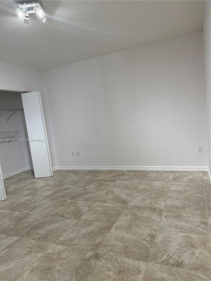 18800 NE 29th Ave , Unit 822, Aventura, FL 33180 Photo