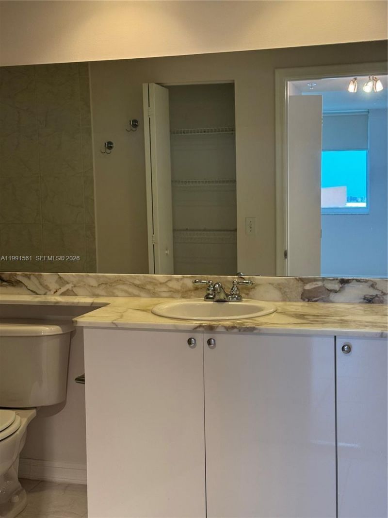 18800 NE 29th Ave , Unit 822, Aventura, FL 33180 Photo