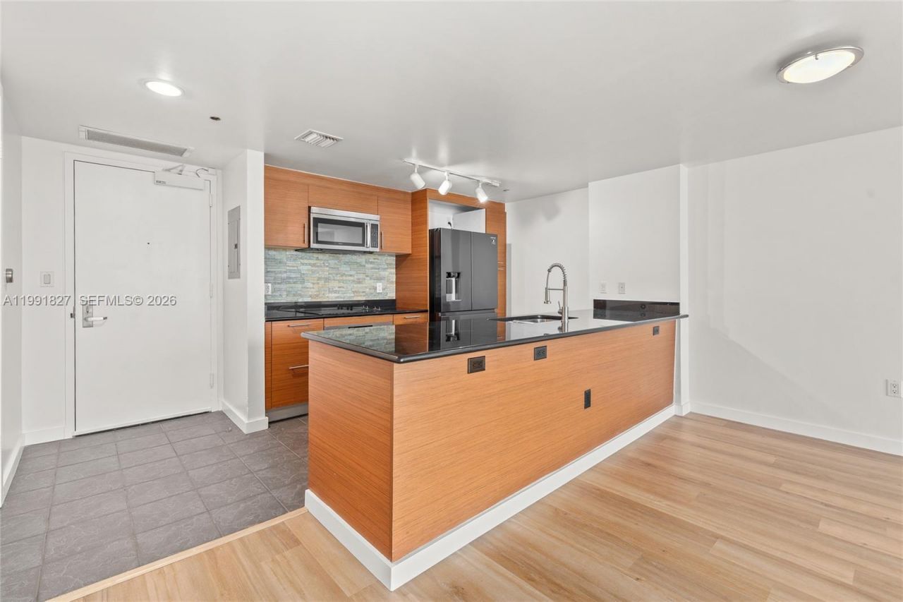 50 Biscayne Blvd, Unit 4111, Miami, FL 33132 Photo