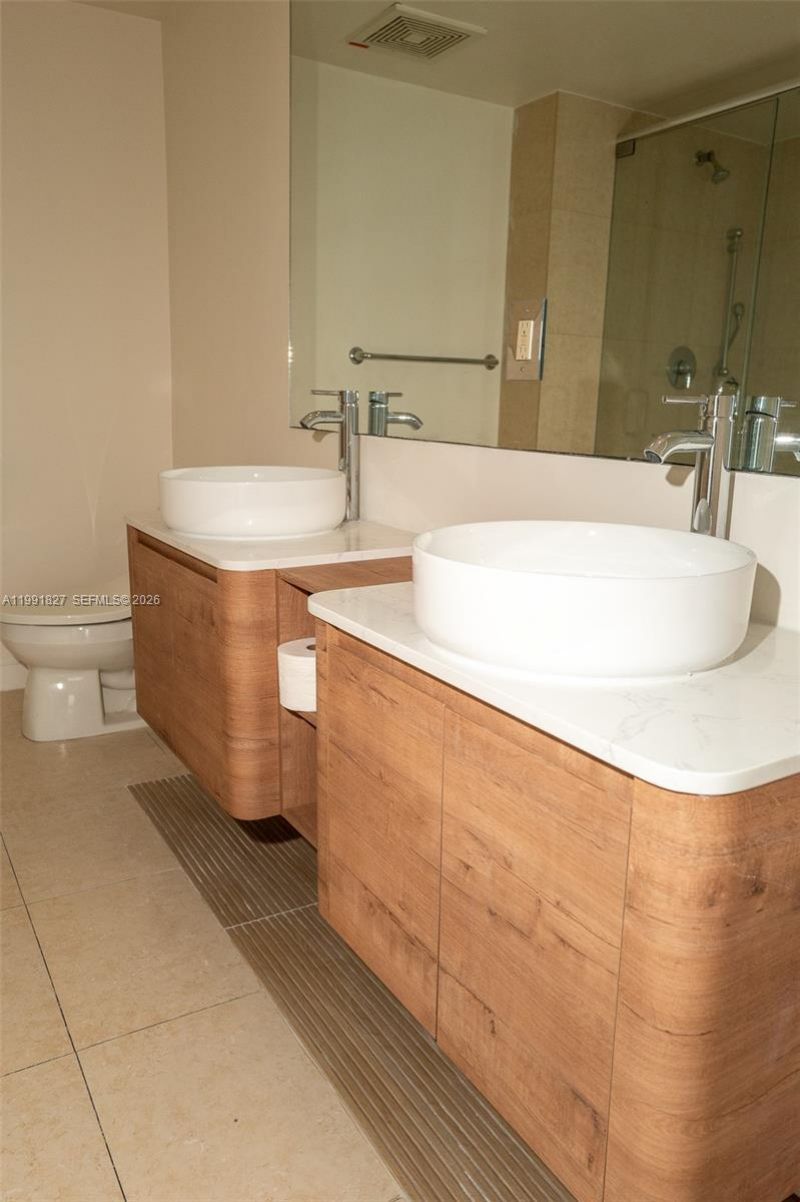 50 Biscayne Blvd, Unit 4111, Miami, FL 33132 Photo