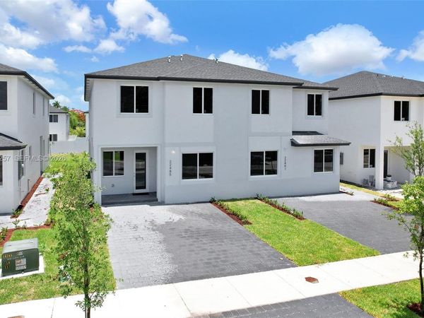 22431 SW 125 ave, Unit 19A, Miami, FL 33170
