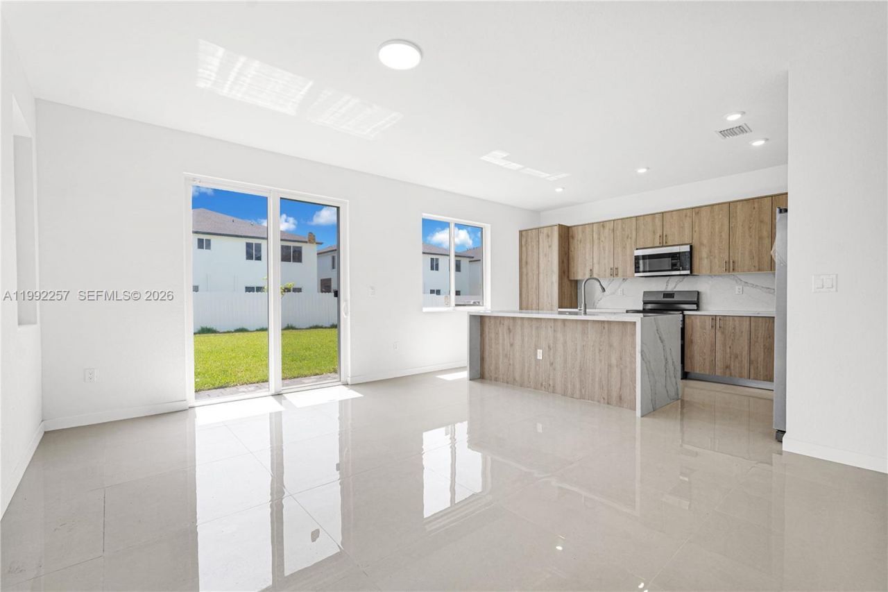22431 SW 125 Ave, Unit 19A, Miami, FL 33170 Photo