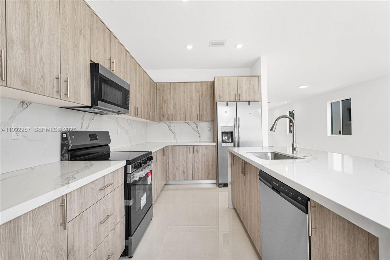 22431 SW 125 Ave, Unit 19A, Miami, FL 33170 Photo