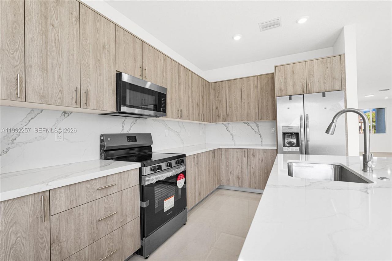 22431 SW 125 Ave, Unit 19A, Miami, FL 33170 Photo