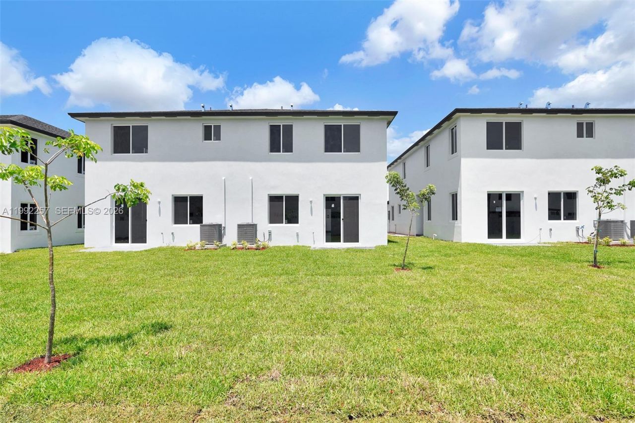 22431 SW 125 Ave, Unit 19A, Miami, FL 33170 Photo