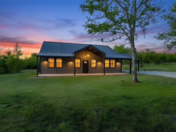 115 Valley Ridge Court, Bridgeport, TX 76426