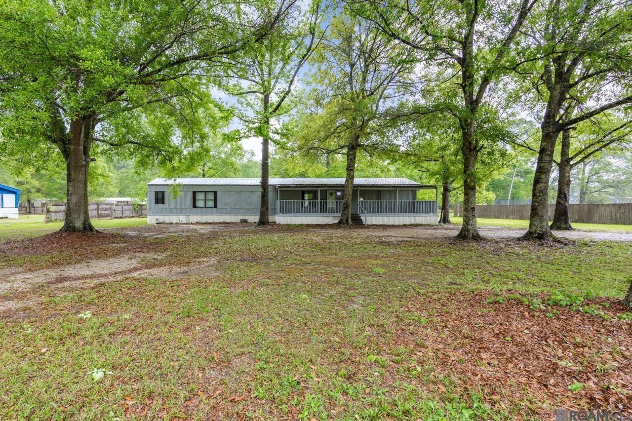 26800 Kelli Dr, Denham Springs, LA 70726 Main Photo