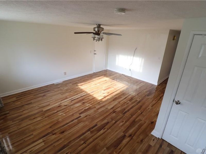 3913 Elmira Drive, Kettering, OH 45439 Photo 10