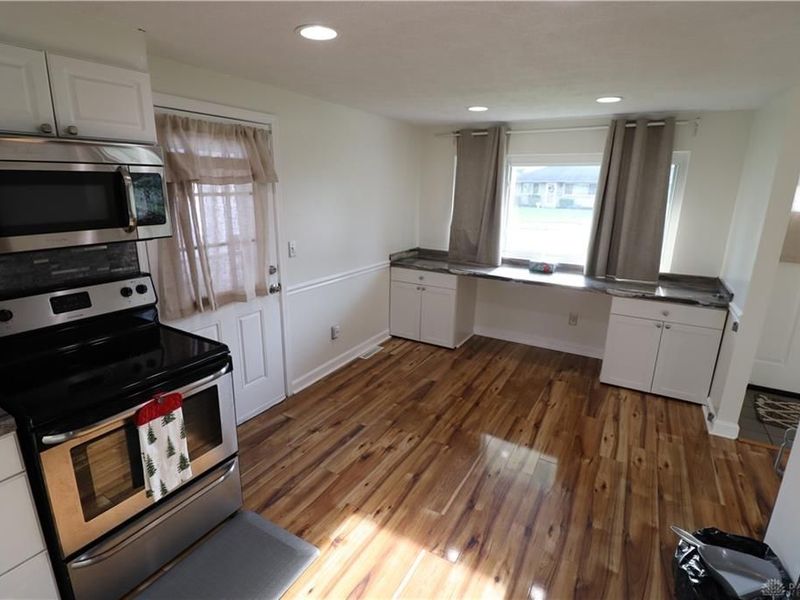 3913 Elmira Drive, Kettering, OH 45439 Photo 8