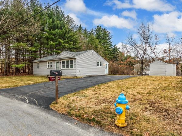 11 Pacific Boulevard, Nashua, NH 03051