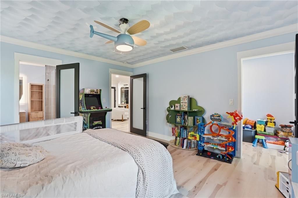 3931 W Riverside Dr, Fort Myers, FL 33901 Photo