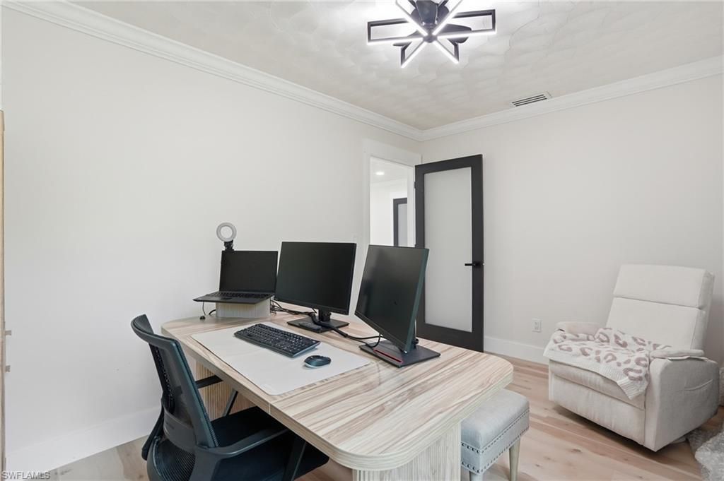 3931 W Riverside Dr , Fort Myers, FL 33901 Photo