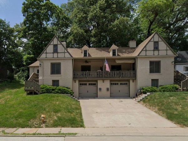 1732/1734 JERSEY RIDGE Road, Davenport, IA 52803