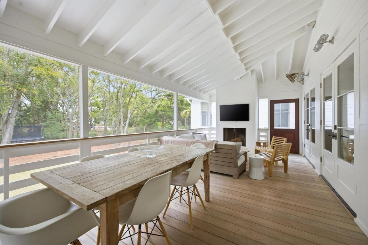 2508 Myrtle Avenue Photo 18