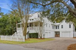 2508 Myrtle Avenue photo 4