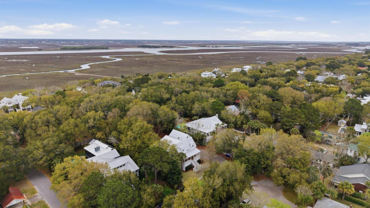 2508 Myrtle Avenue Photo 4