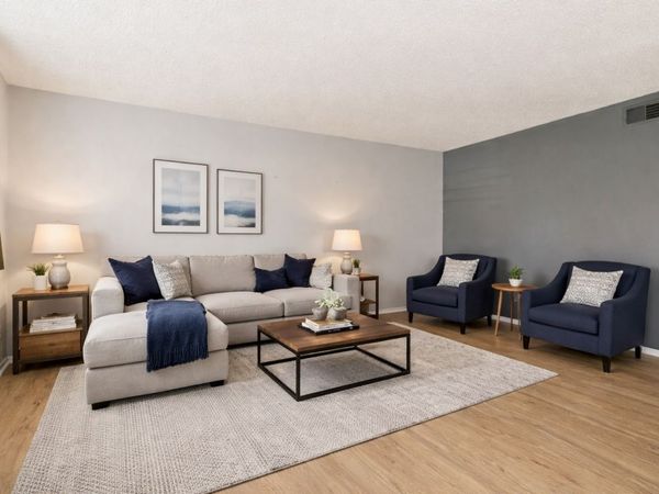 947 Coarsey Dr , Nashville, TN 37217