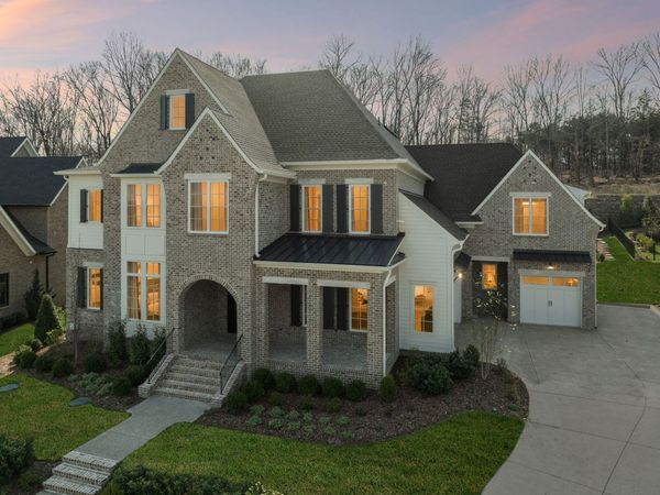 9289 Double Run Ct, College Grove, TN 37046