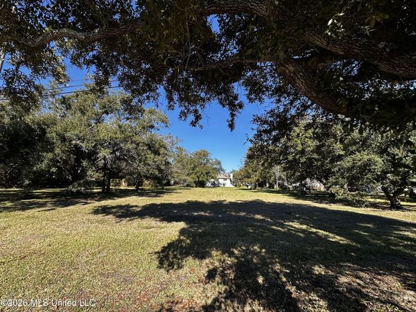 4307 Washington Avenue, Pascagoula, MS 39581