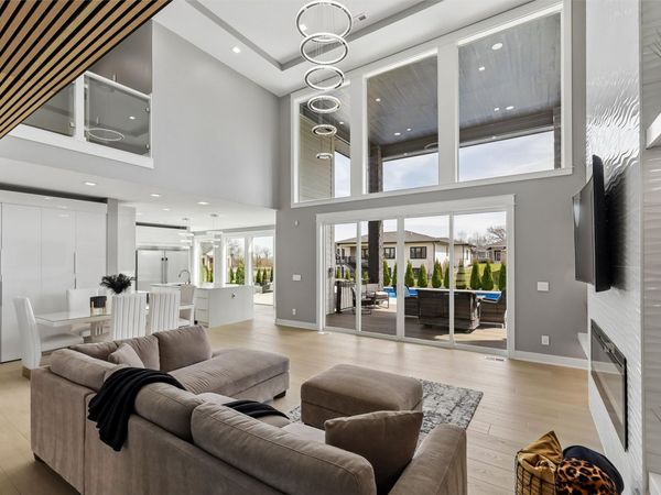 17466 Berkshire Parkway, Clive, IA 50325