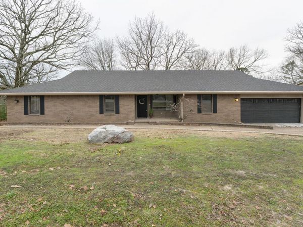 13721 Saint Charles Boulevard, Little Rock, AR 72211
