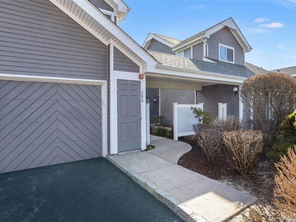 290 W Midland Pond Court , Unit 290, Moriches, NY 11955